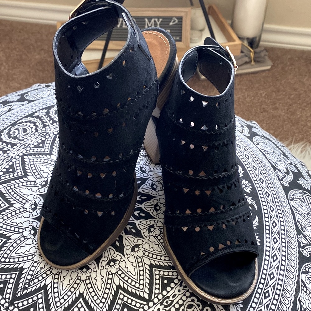 👠Block Heel Cutout Open-Toed Shoes👠
